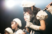 的場華鈴の言葉に涙ぐむ清水理子。