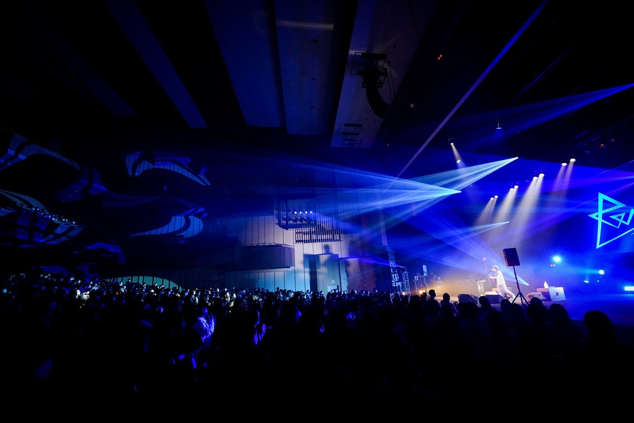 ReN「ReNBRANDT Tour」東京・LINE CUBE SHIBUYA（渋谷公会堂）公演の様子。（Photo by RUI HASHIMOTO ［SOUND SHOOTER］）