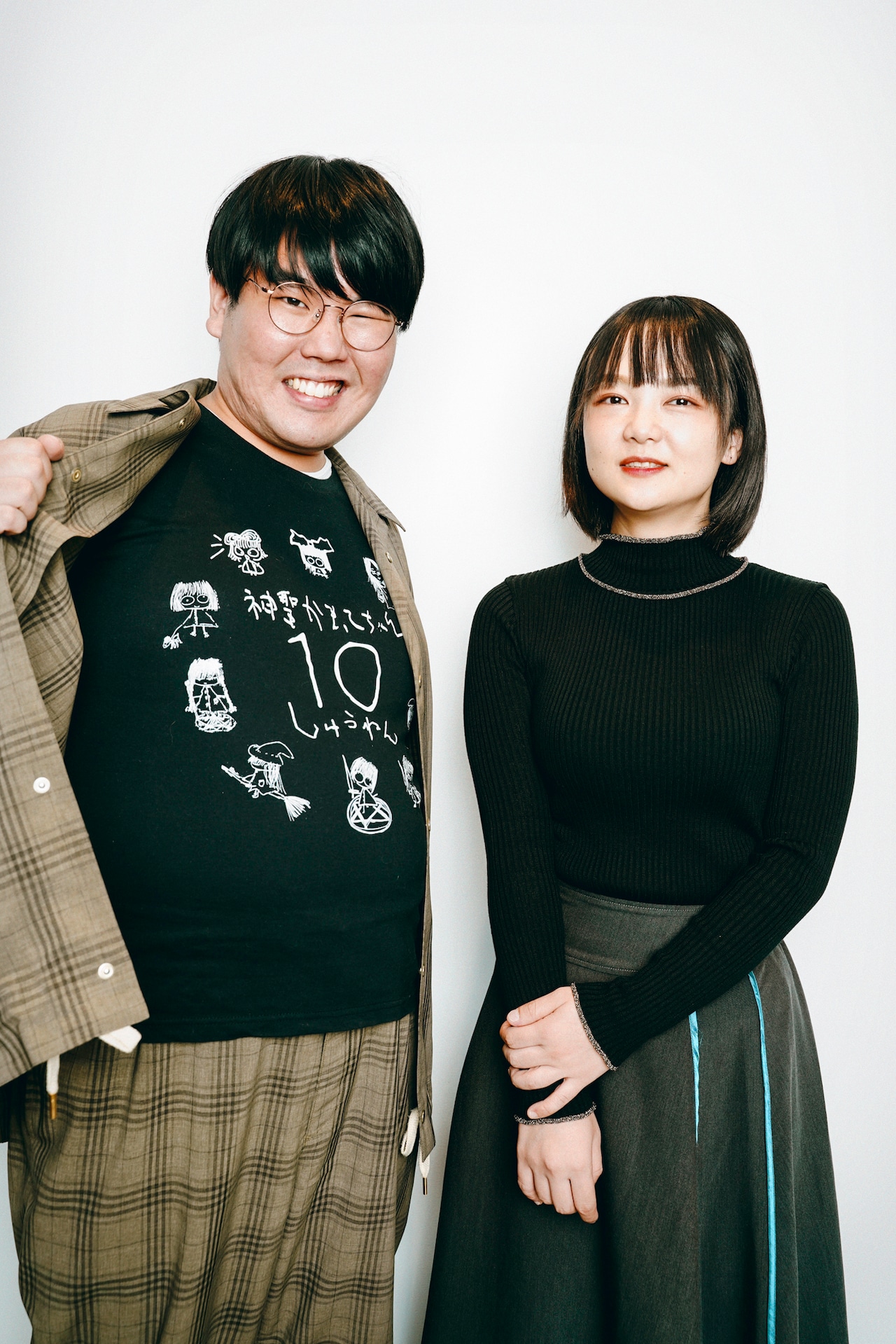 左から中野周平、イワクラ。