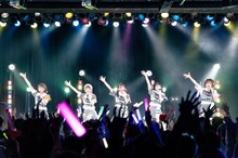 手羽先センセーション「手羽先クリスマス2021」の様子。