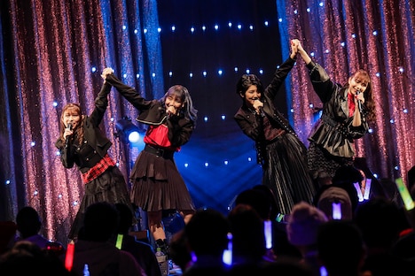 アメフラっシ「Christmas Live 2021」の様子。（撮影：塚田亮平）