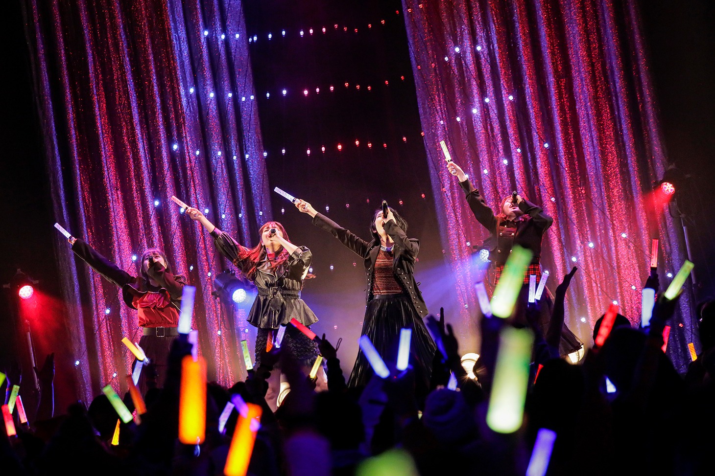 アメフラっシ「Christmas Live 2021」の様子。（撮影：塚田亮平）