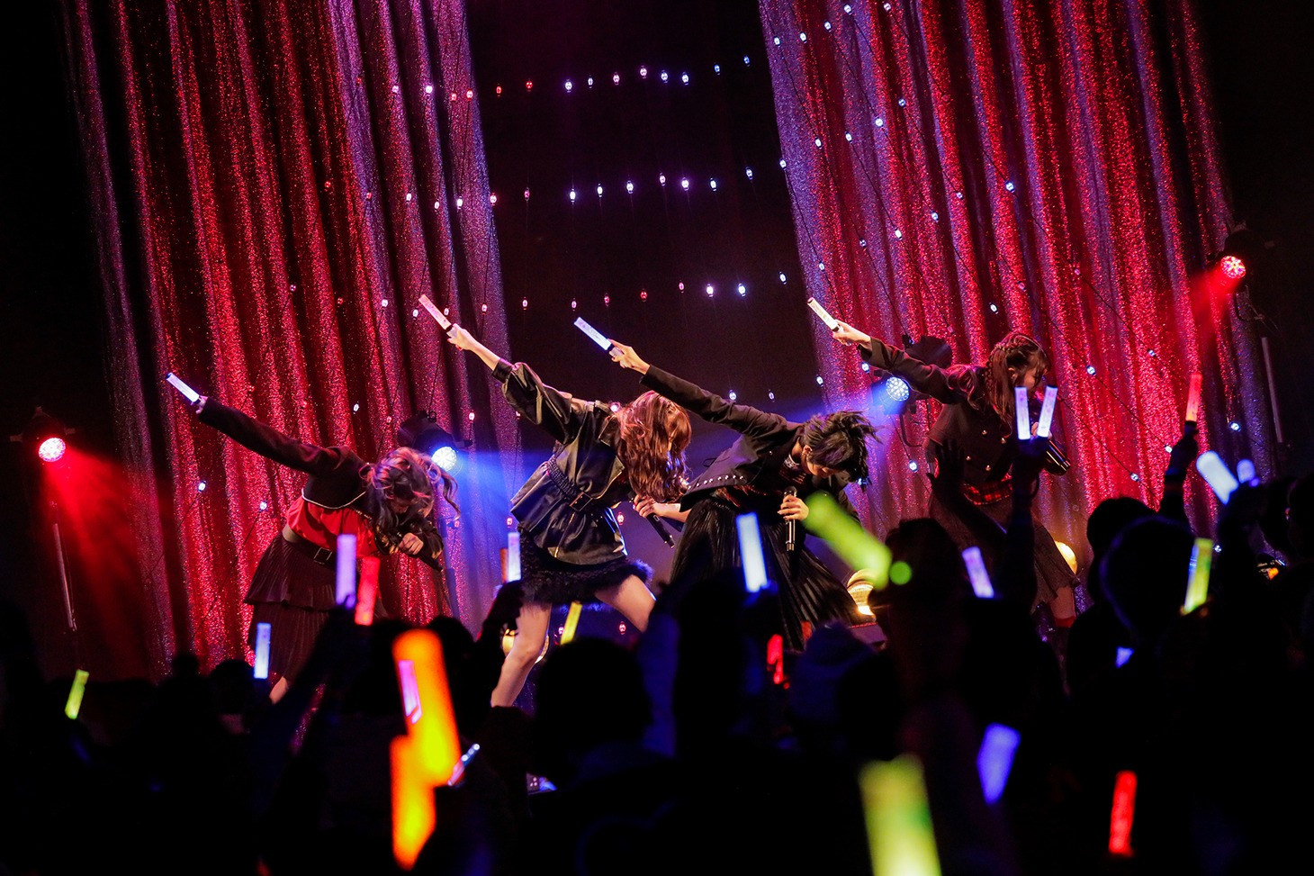 アメフラっシ「Christmas Live 2021」の様子。（撮影：塚田亮平）