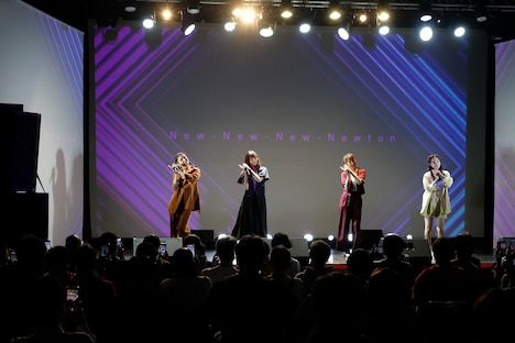 et-アンド-「Monthly LIVE 2021『RGB』」2021年12月24日公演の様子。