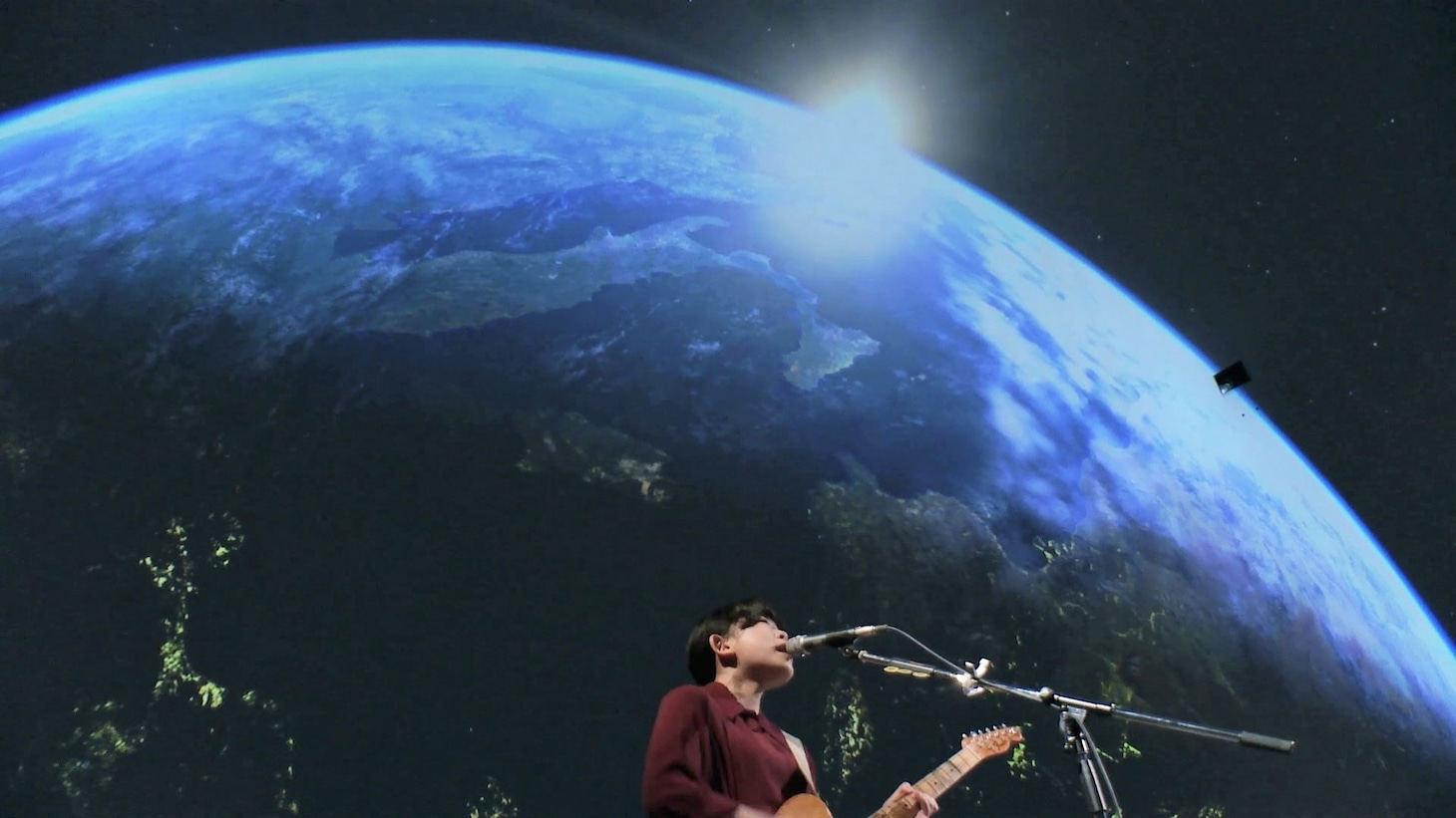 リーガルリリー「真夜中のプラネタリウム‐Midnight Planetarium Live‐×リーガルリリー『bedtime story』」より。