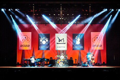 「H ZETTRIO LIVE 2021 - 激闘のレコ発トリオピック -」の様子。（Photo by Koharu Kudo）