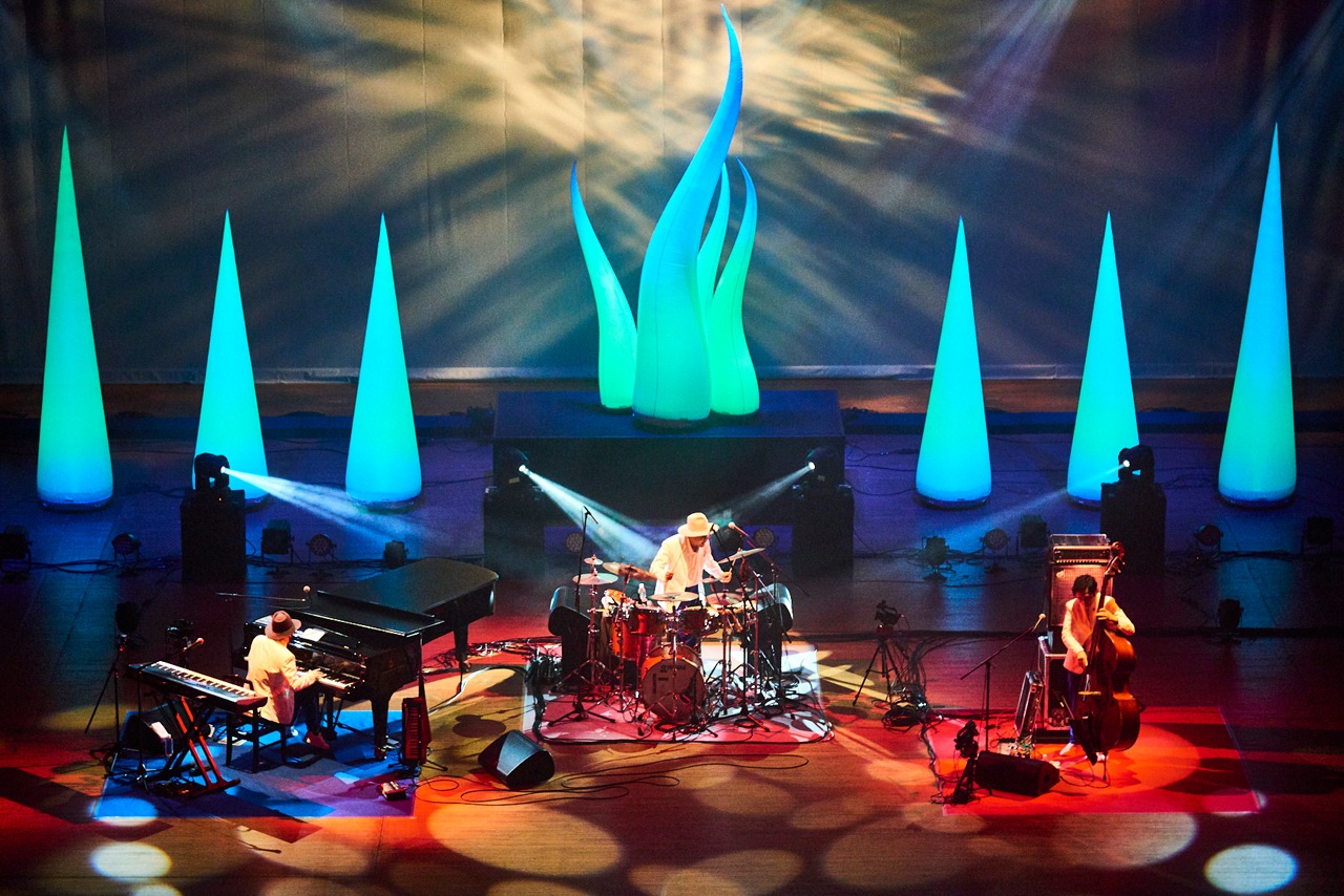 「H ZETTRIO LIVE 2021 - 激闘のレコ発トリオピック -」の様子。（Photo by Koharu Kudo）