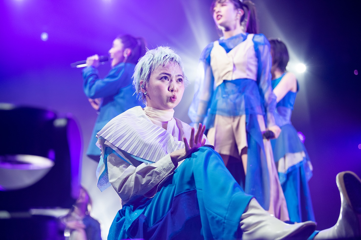 安本彩花