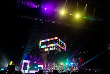 「私立恵比寿中学 大学芸会2021 ～Reboot～」の様子。