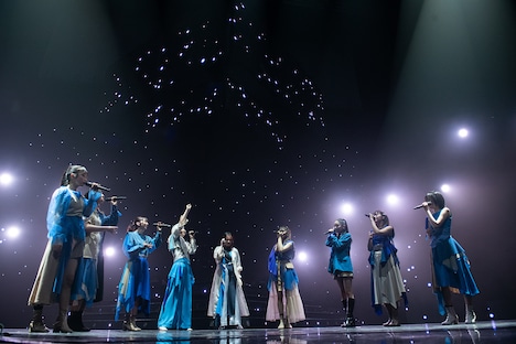 「星の数え方」を歌うエビ中。