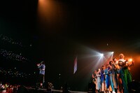 「感情電車」を披露する私立恵比寿中学。