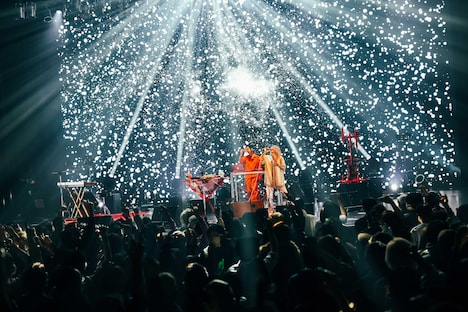 「4s4ki TOUR 2021 “HYPER NEW-PUNK LAND”」の様子。（Photo by Tatsuya Shiraishi）