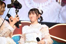 カメラに向かって“わがままセリフ”を披露する菅田愛貴。