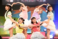 「超ときめき♡宣伝部のどきどきクリスマスパーティー2021～他の女子とは喋らないで～」東京・中野サンプラザホール公演の様子。