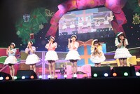 「超ときめき♡宣伝部のどきどきクリスマスパーティー2021～他の女子とは喋らないで～」東京・中野サンプラザホール公演の様子。