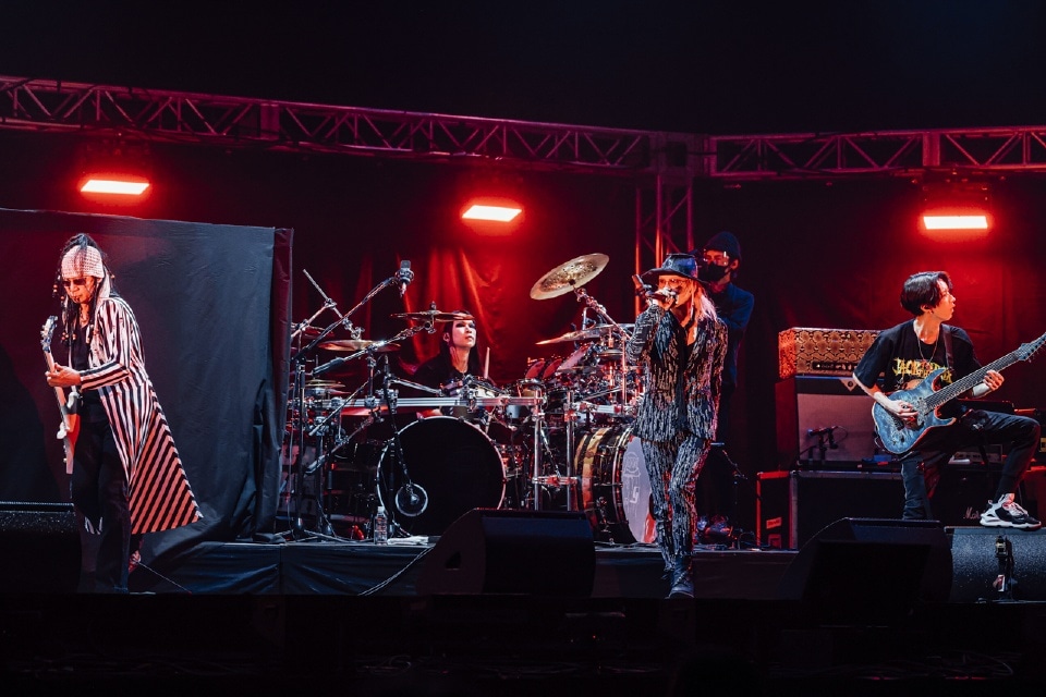 MDC 40th Anniversary SUPER ALL STARSによる「JOY RIDE」セッションの様子。