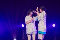 左から、ねるん、なに。（撮影：曽我美芽）