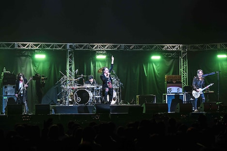 D'ERLANGER feat. 逹瑯