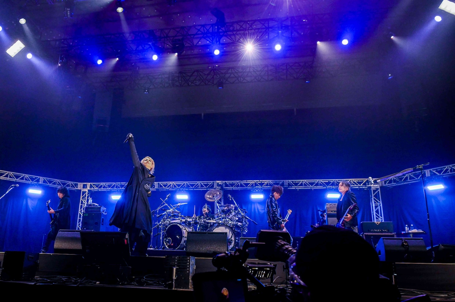 D'ERLANGER feat. HYDE / INORAN