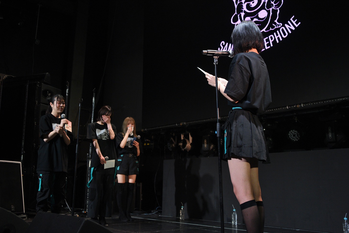 「サンダルテレフォン 2021 LAST LIVE -西脇朱音卒業公演」の様子。
