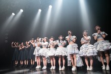 #2i2（左）と#ババババンビ（右）。