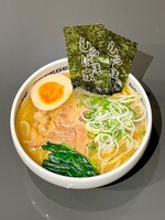 「しらはま家 とんこつ醤油ラーメン」イメージ