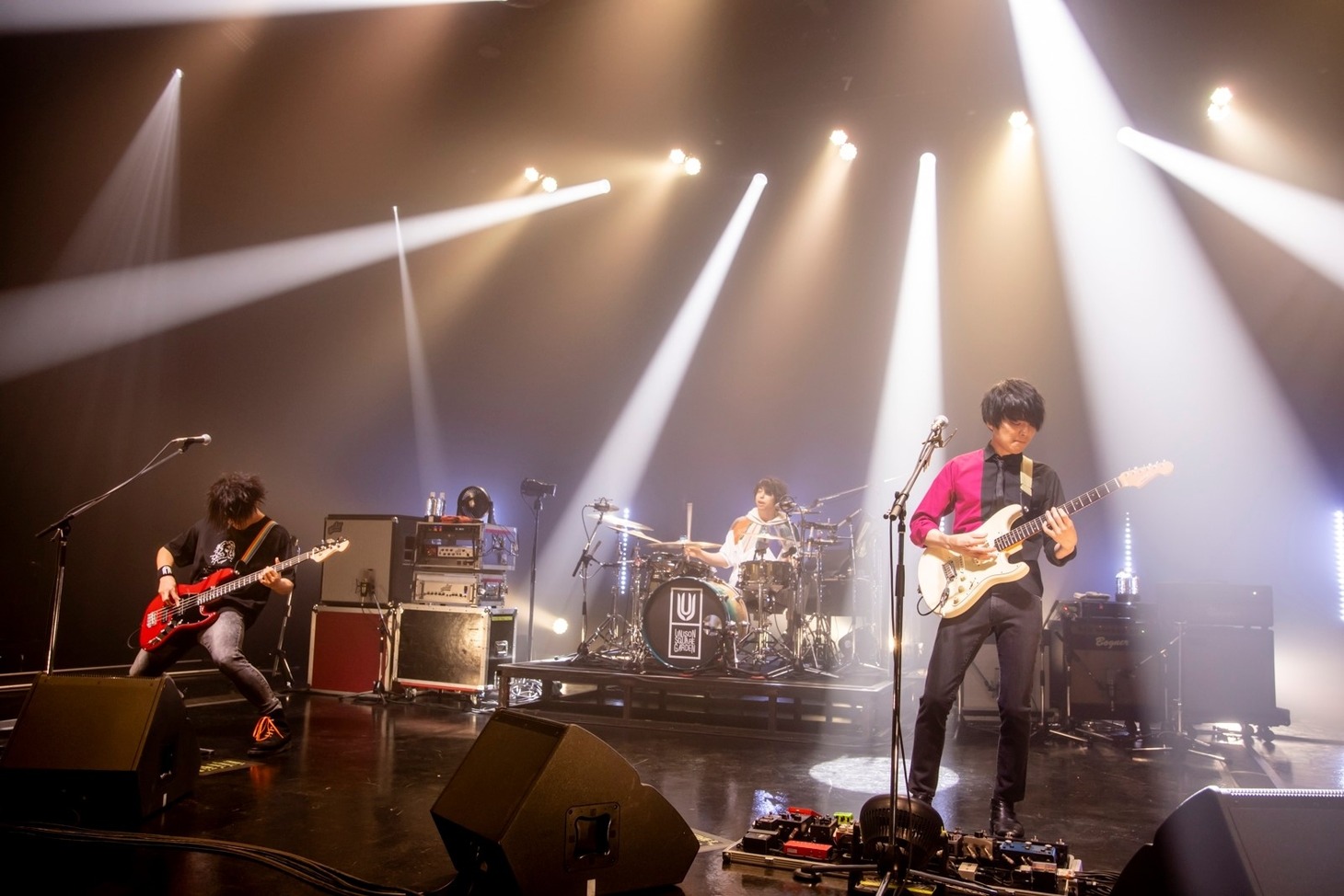 UNISON SQUARE GARDEN（Photo by Viola Kam［V'z Twinkle］）