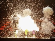 「ノーロープ電流爆破 負けたら即引退!?デスマッチ」の様子。（撮影：上飯坂一）