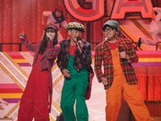 「最強アイドルメドレー2021」より、「ジュリアに傷心」のパフォーマンスの様子。（撮影：上飯坂一）