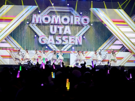 ウマ娘 プリティーダービー feat. 高城れにによる「うまぴょい伝説」のパフォーマンスの様子。（撮影：上飯坂一）