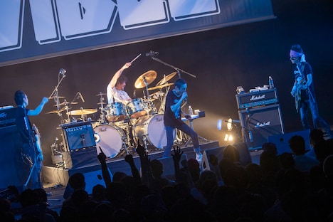 ザ・クロマニヨンズ（撮影：柴田恵理）