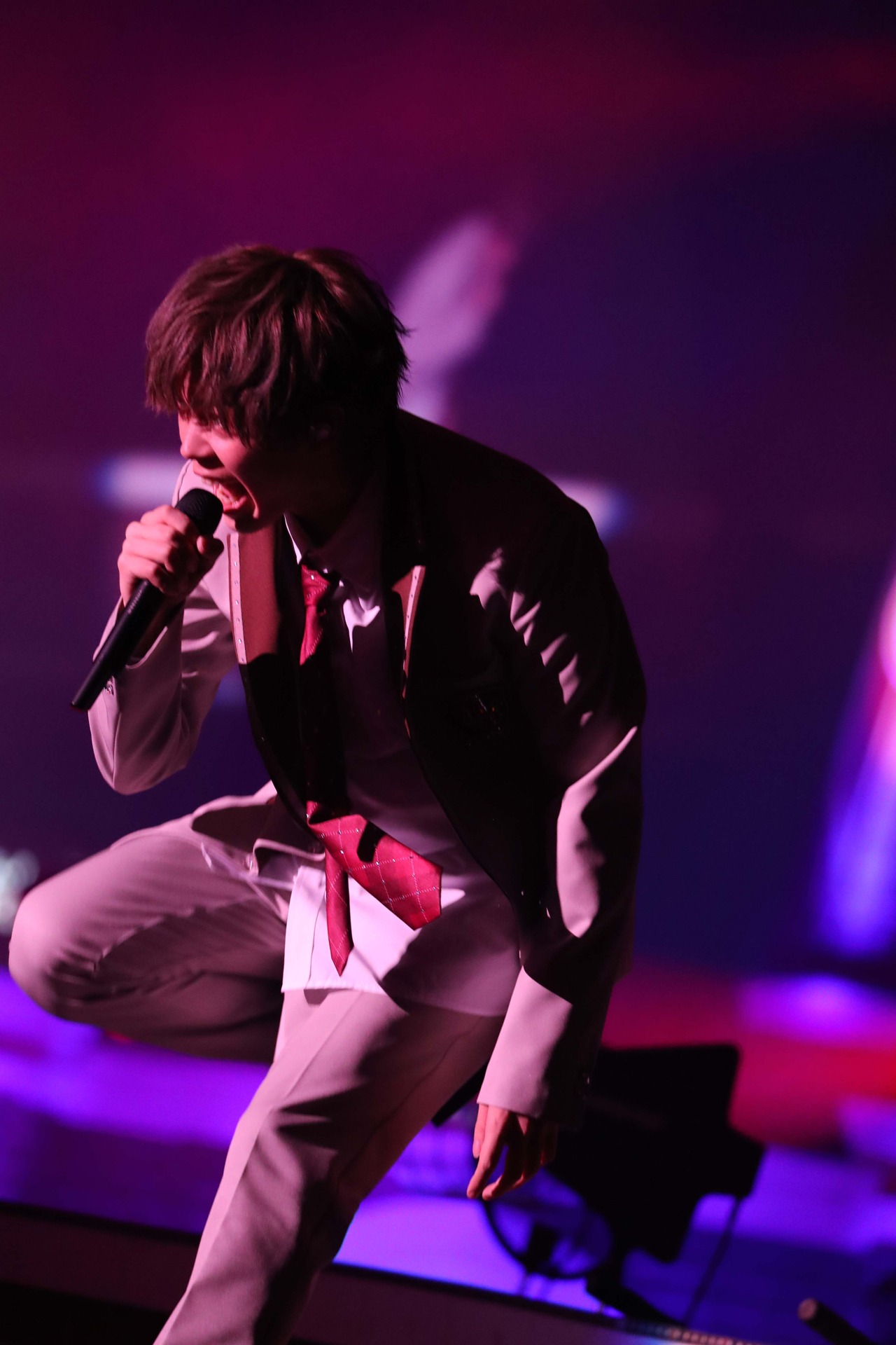 となりの坂田。（撮影：小松陽祐［ODD JOB］、岡本麻衣、堀卓朗［ELENORE］）
