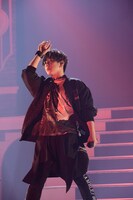 志麻（撮影：小松陽祐［ODD JOB］、岡本麻衣、堀卓朗［ELENORE］）