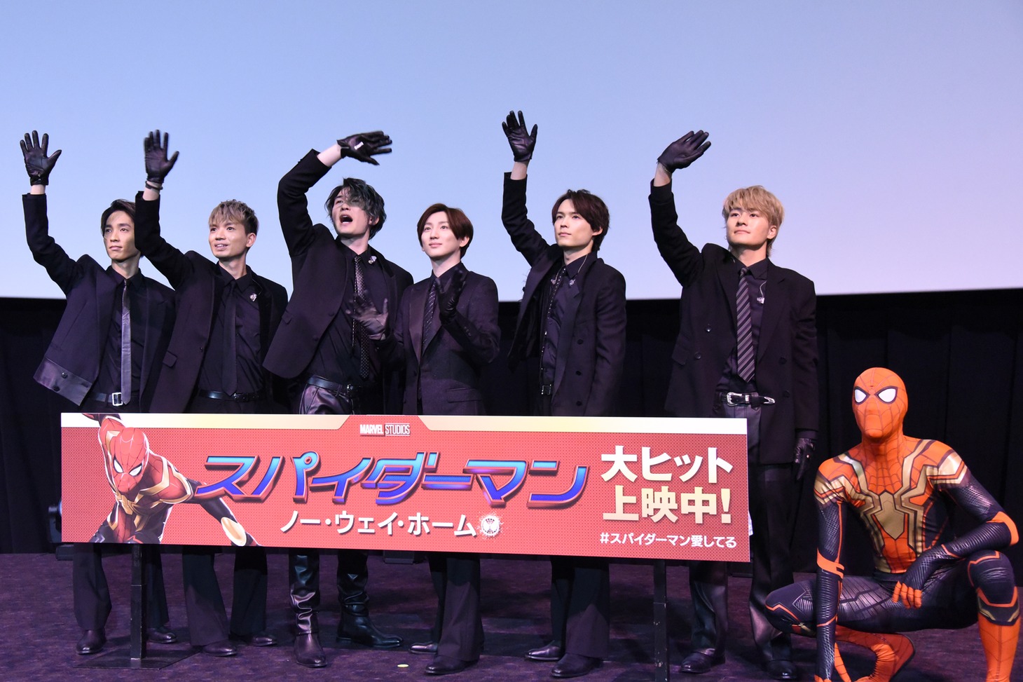SixTONESのメンバー。左から田中樹、高地優吾、ジェシー、京本大我、松村北斗、森本慎太郎。