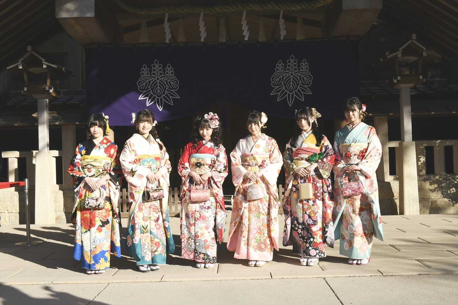 SKE48の新成人メンバー。左から五十嵐早香、坂本真凛、末永桜花、井上瑠夏、赤堀君江、荒野姫楓。(c)2021 Zest, Inc.