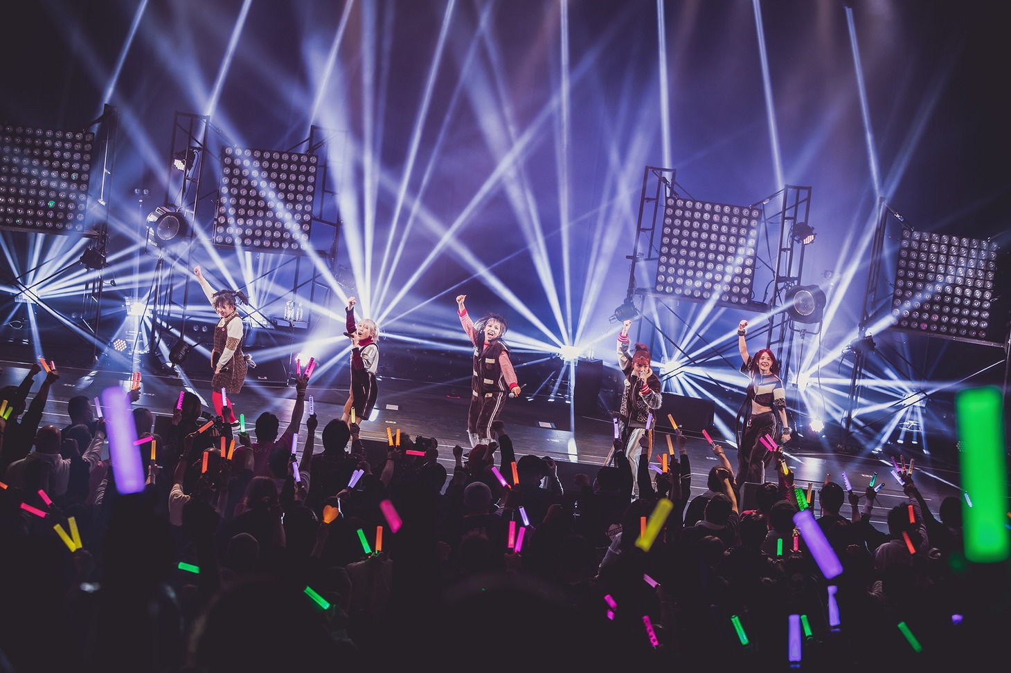 PIGGSのライブの様子。（Photo by 村長 @son_tkhs）