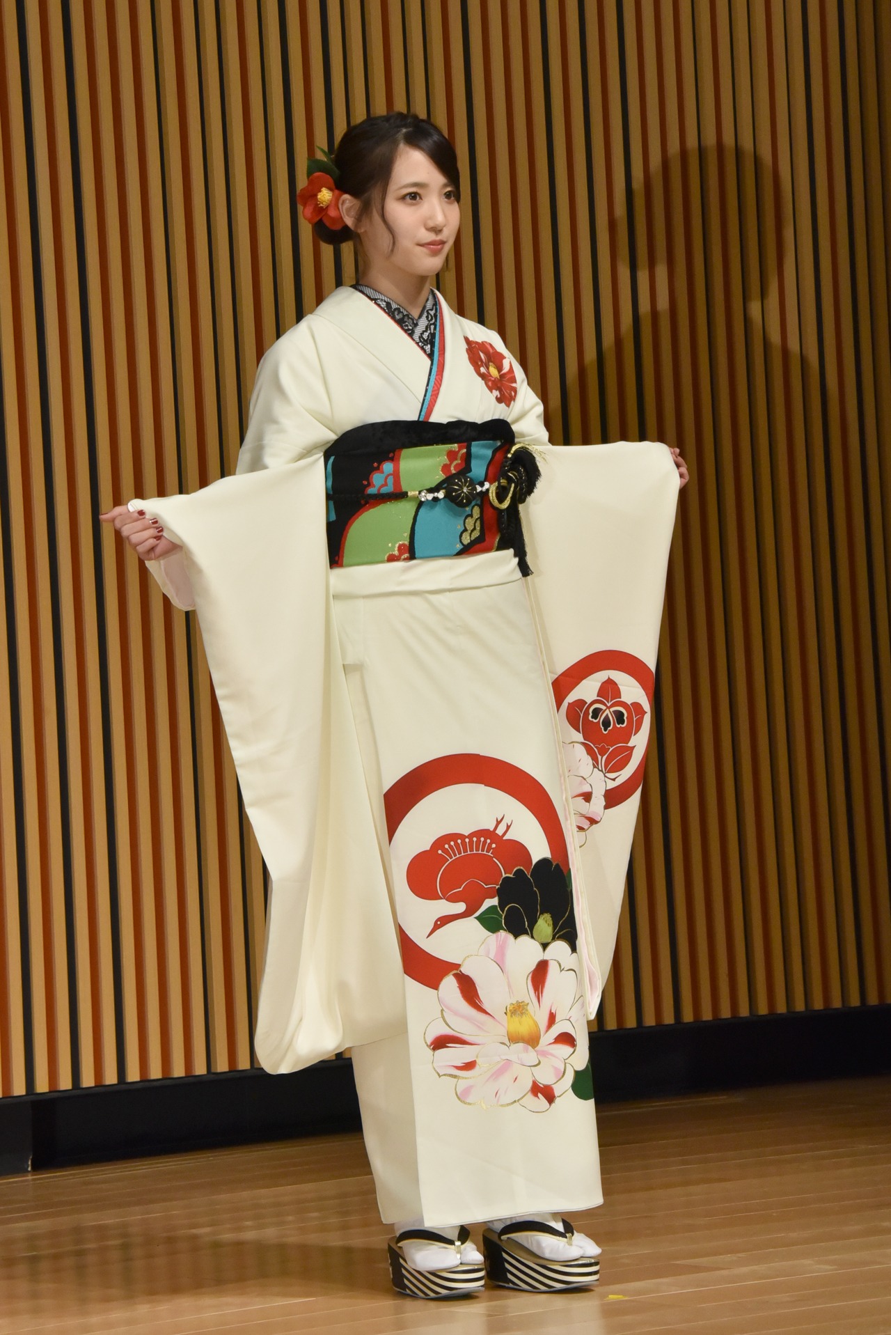 下尾みう