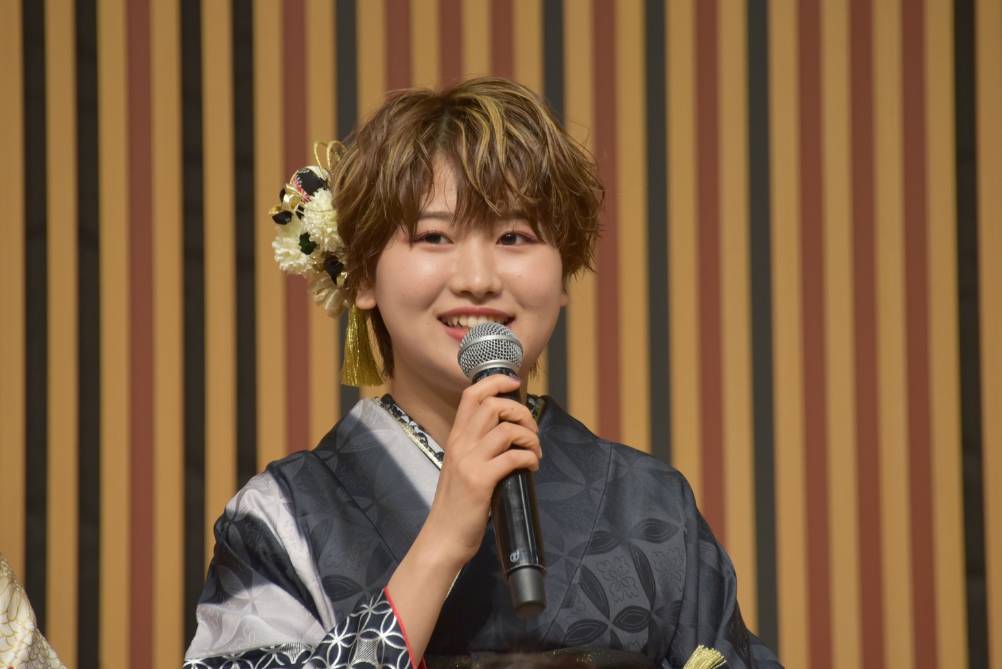 高橋彩香