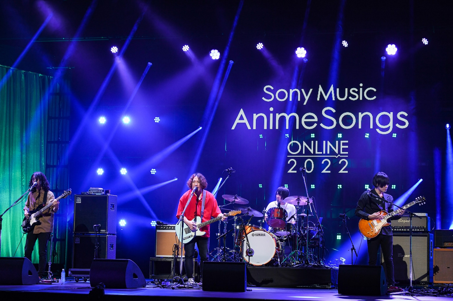 KANA-BOONのライブの様子。（Photo by TEPPEI KISHIDA）