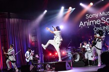 SPYAIRのライブの様子。（Photo by TEPPEI KISHIDA）