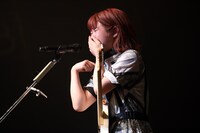 感極まる眉村ちあき。（撮影：チェリーマン）