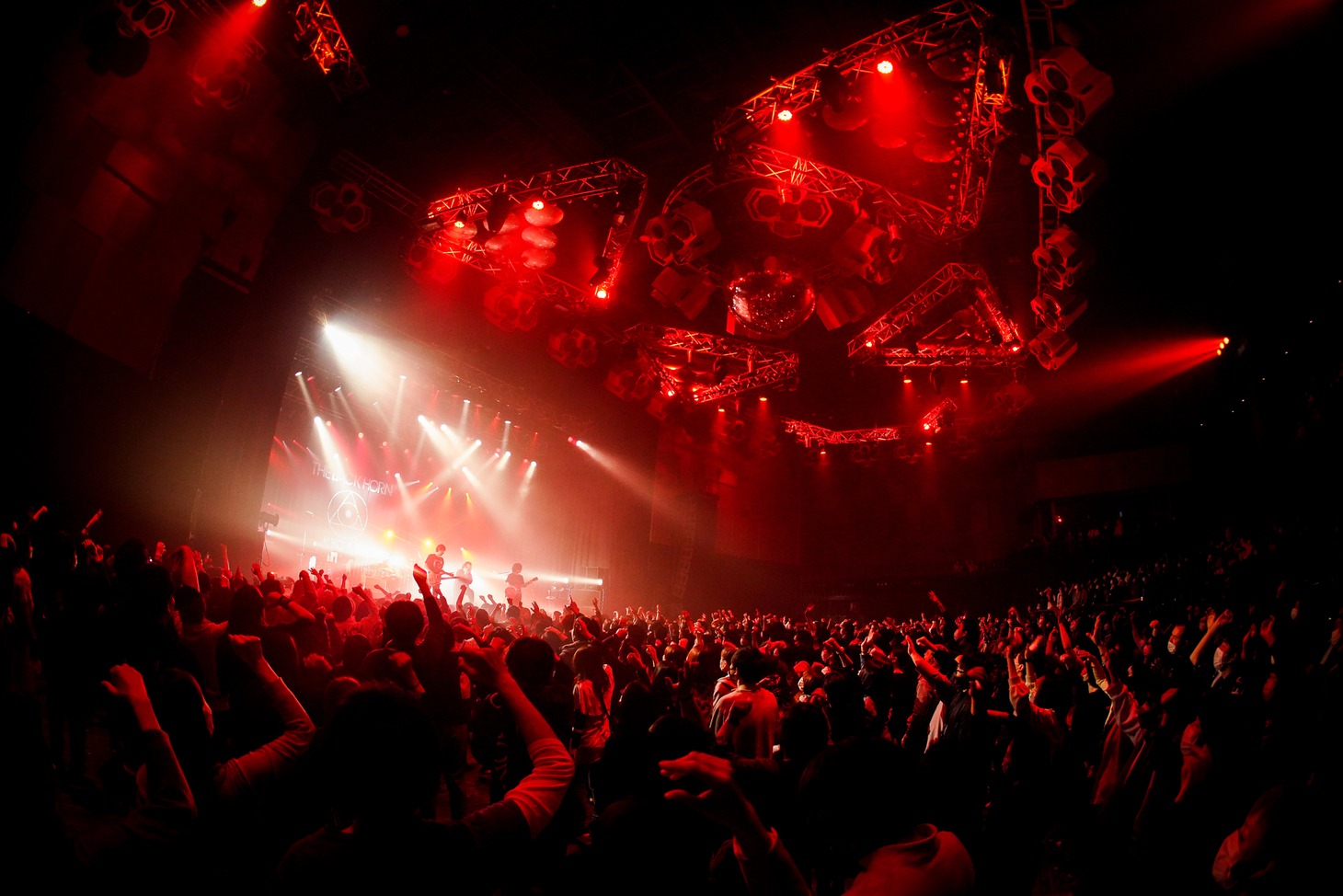 「USEN STUDIO COAST CLOSED EVENT THE BACK HORN『KYO-MEI LIVE』～STUDIO COAST THE FINAL～」の様子。（Photo by RUI HASHIMOTO [SOUND SHOOTER]）