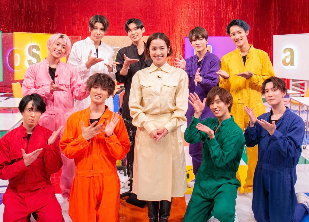 Snow Manと中村アン。(c)TBS