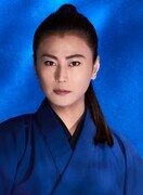 氷川きよしが新シングル「群青の弦」リリース、亡き愛犬への思い綴った新曲も収録