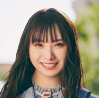 NMB48「恋と愛のその間には」劇場盤ジャケット（裏）