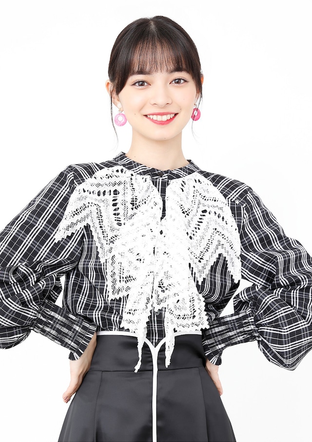 上國料萌衣（アンジュルム）