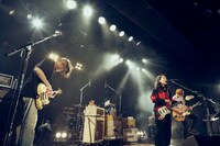 「1st Full Album発売記念ライブ『日記を燃やして』」の様子。（撮影：川島悠輝）