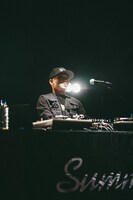 DJ ZAI（SIMI LAB）（撮影：cherry chill will.）