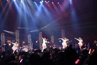 「転校少女*『THE LAST LIVE ～With You～』」の様子。