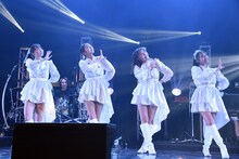 「転校少女*『THE LAST LIVE ～With You～』」の様子。